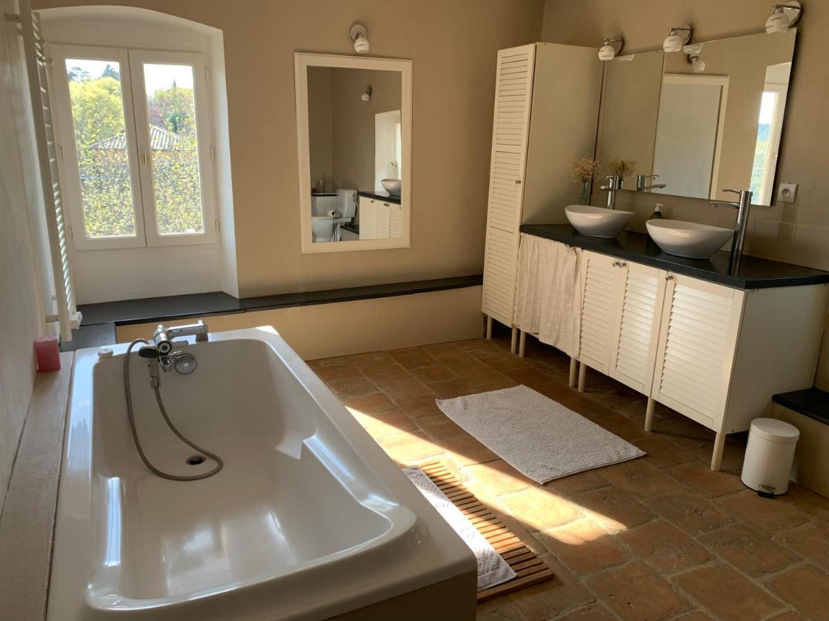 Mas Les Romarins, 10 Min D'Uzes, Piscine Et Grand Jardin Clos, Jeux, Nid De Repos Et Base Pour Activites Dans Le Gard (Adults Only) 외부 사진